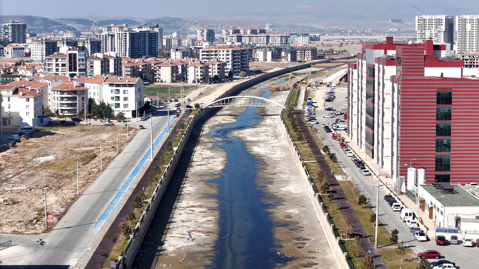 Akarçay’da temizlik başladı