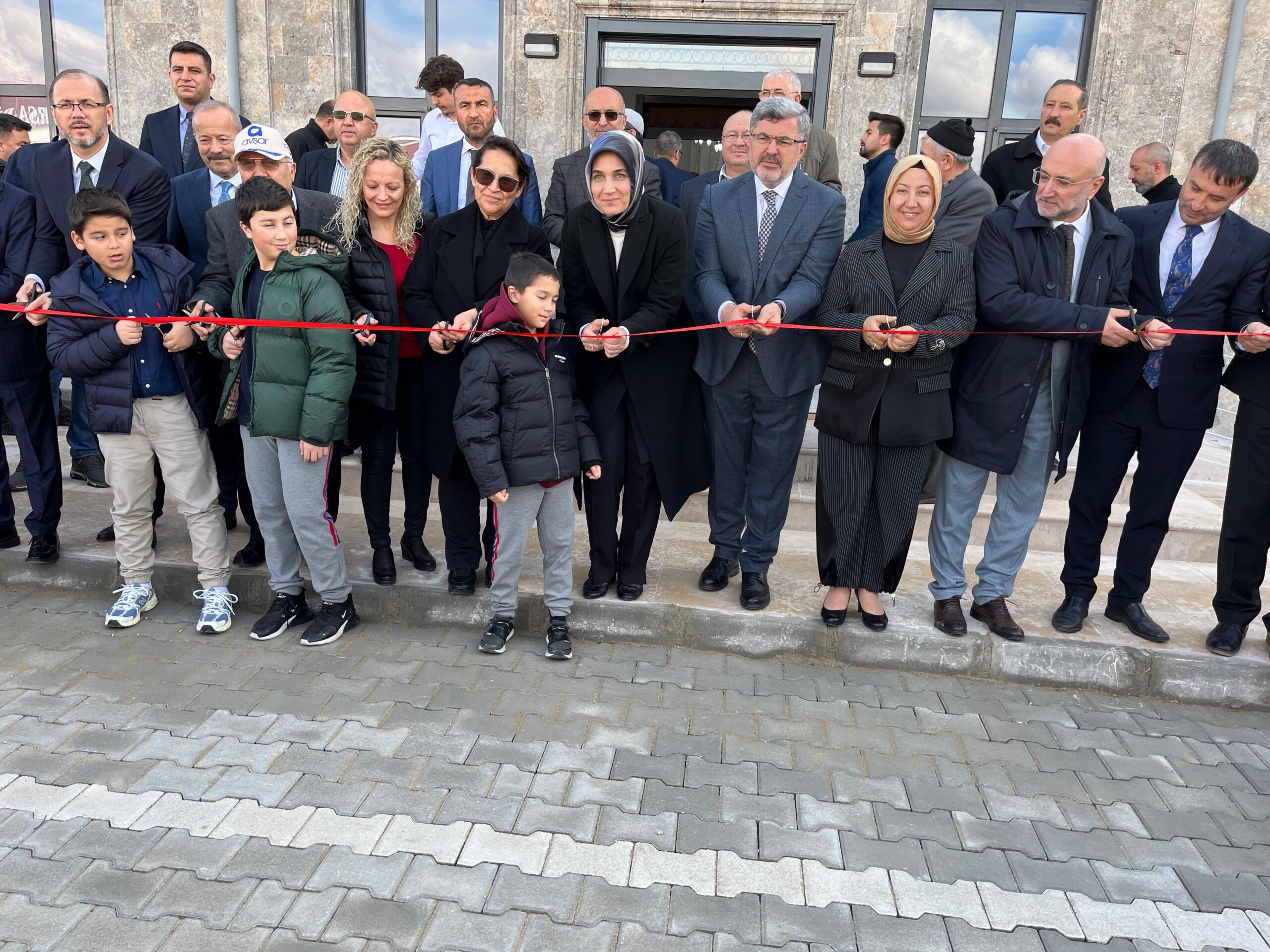 Demirel Ailesinden Afyon’a yeni Camii