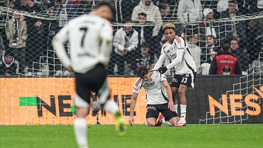 Beşiktaş’ın kabus günleri. Evinde 2-0 öne geçtiği maçı kaybetti