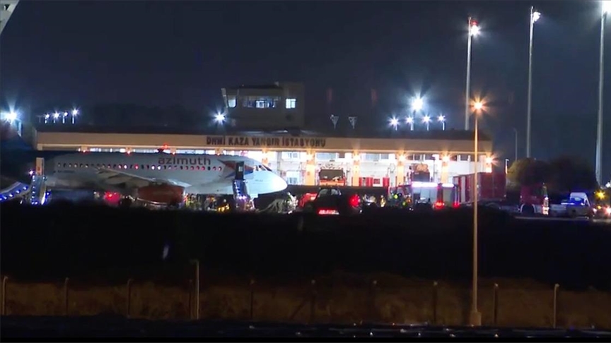 Antalya’ya iniş yapan uçağın motorunda yangın çıktı, yolcular korku dolu anlar yaşadı