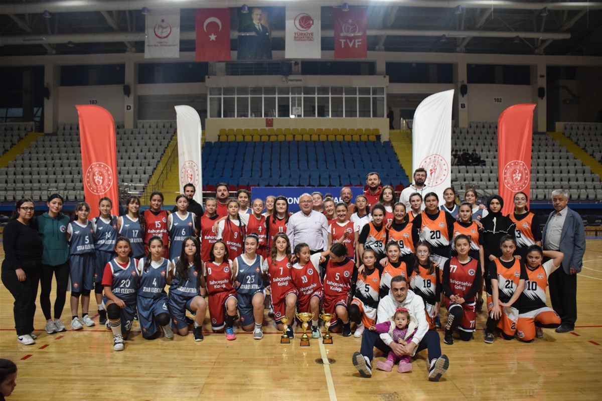 Kızlar Basketbol Müsabakaları sona erdi