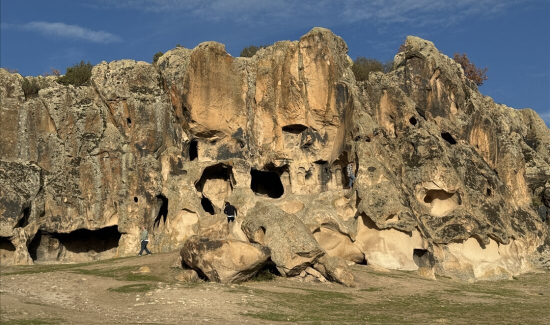 Afyonkarahisar'ın İhsaniye ilçesindeki içinde