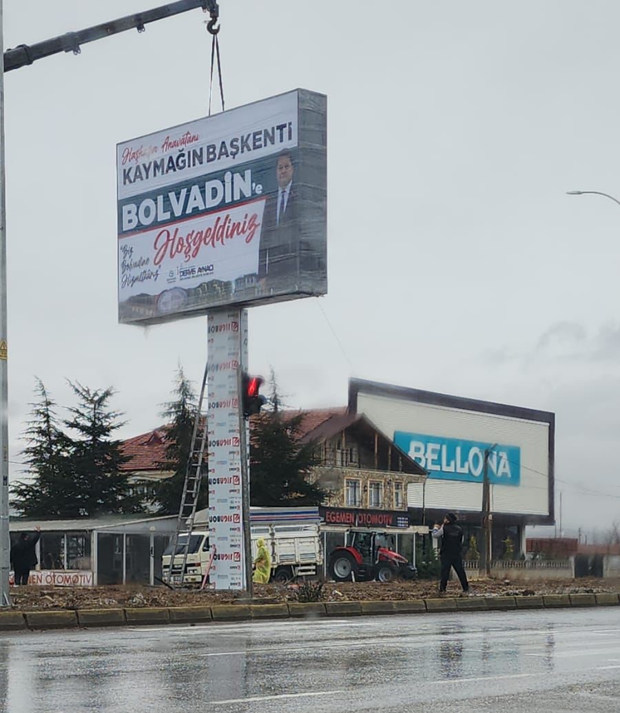 Bolvadin’e ‘Haşhaşın anavatanı’ tabelası asıldı