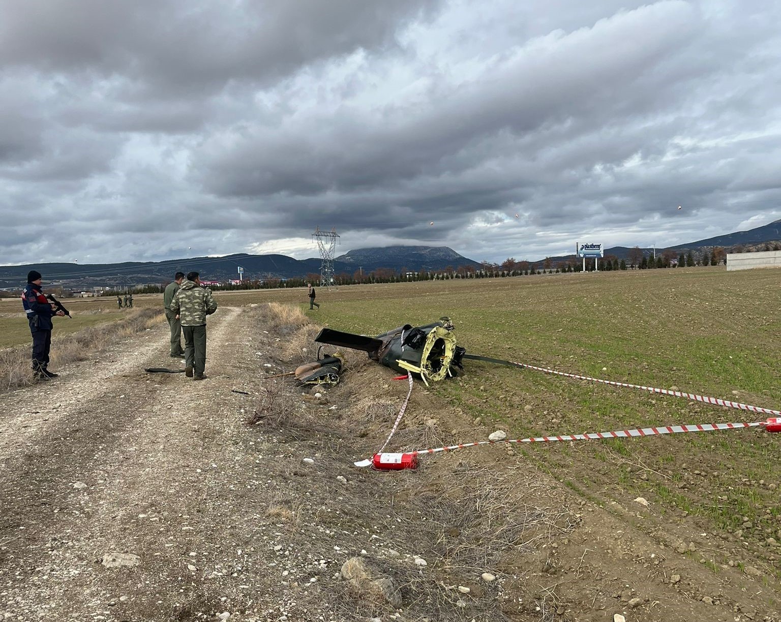 Isparta’da askeri helikopter düştü: 6 şehit