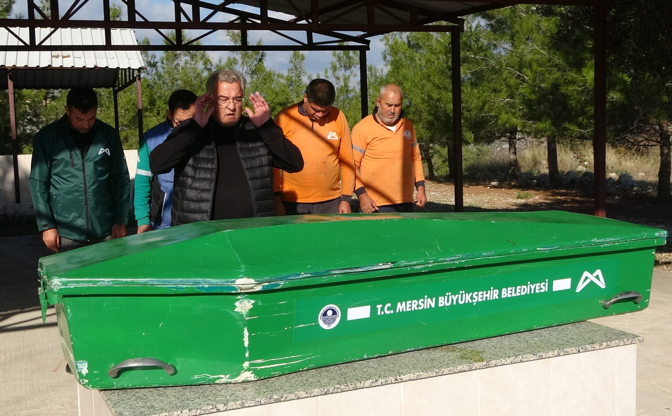 Çilli Bom’u ilk çıkaran bestekar hayatını kaybetti: 5 kişi ile kimsesizler mezarlığına defin edildi