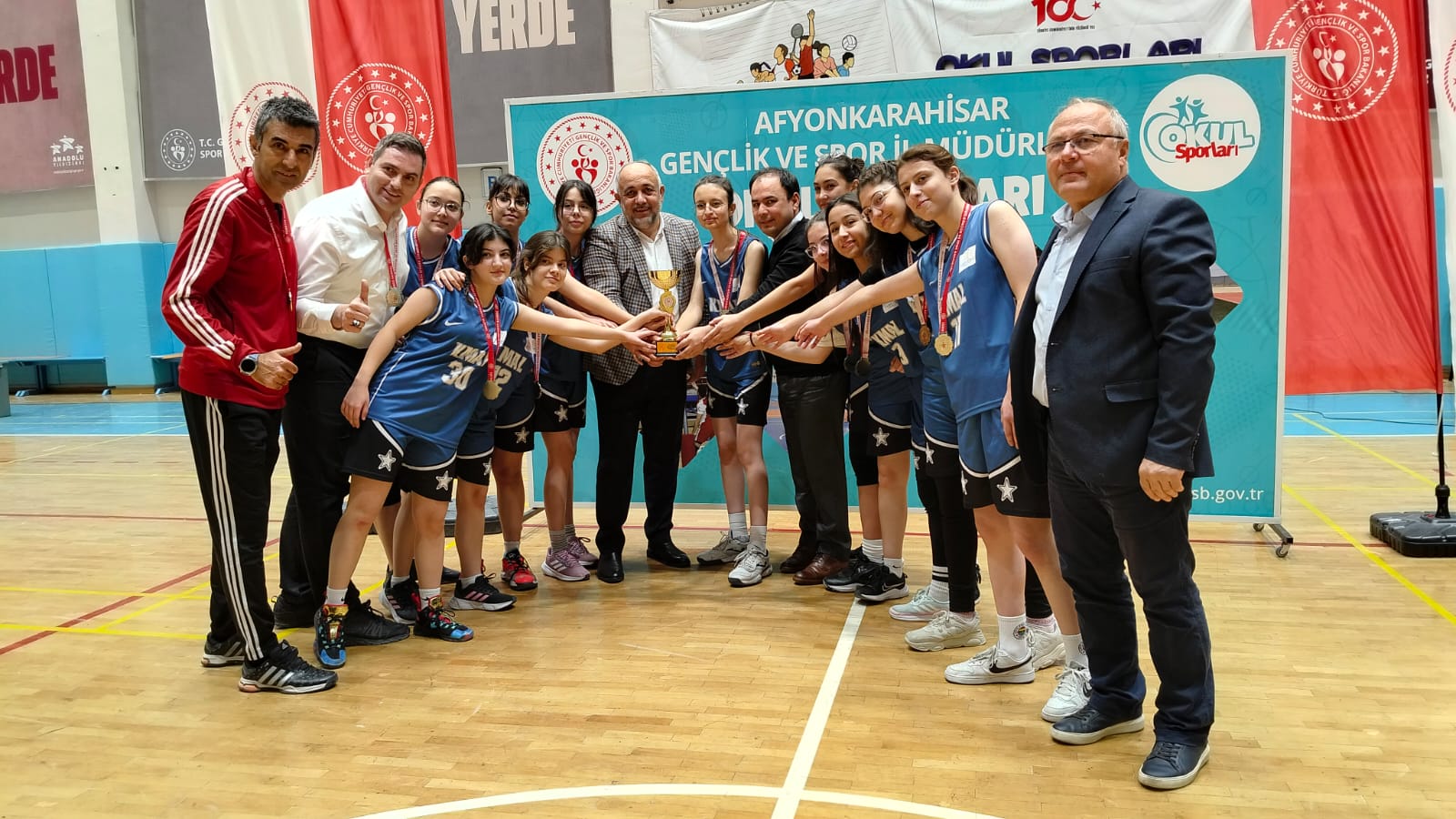 Basketbolda kupa Kamil Miras’ta