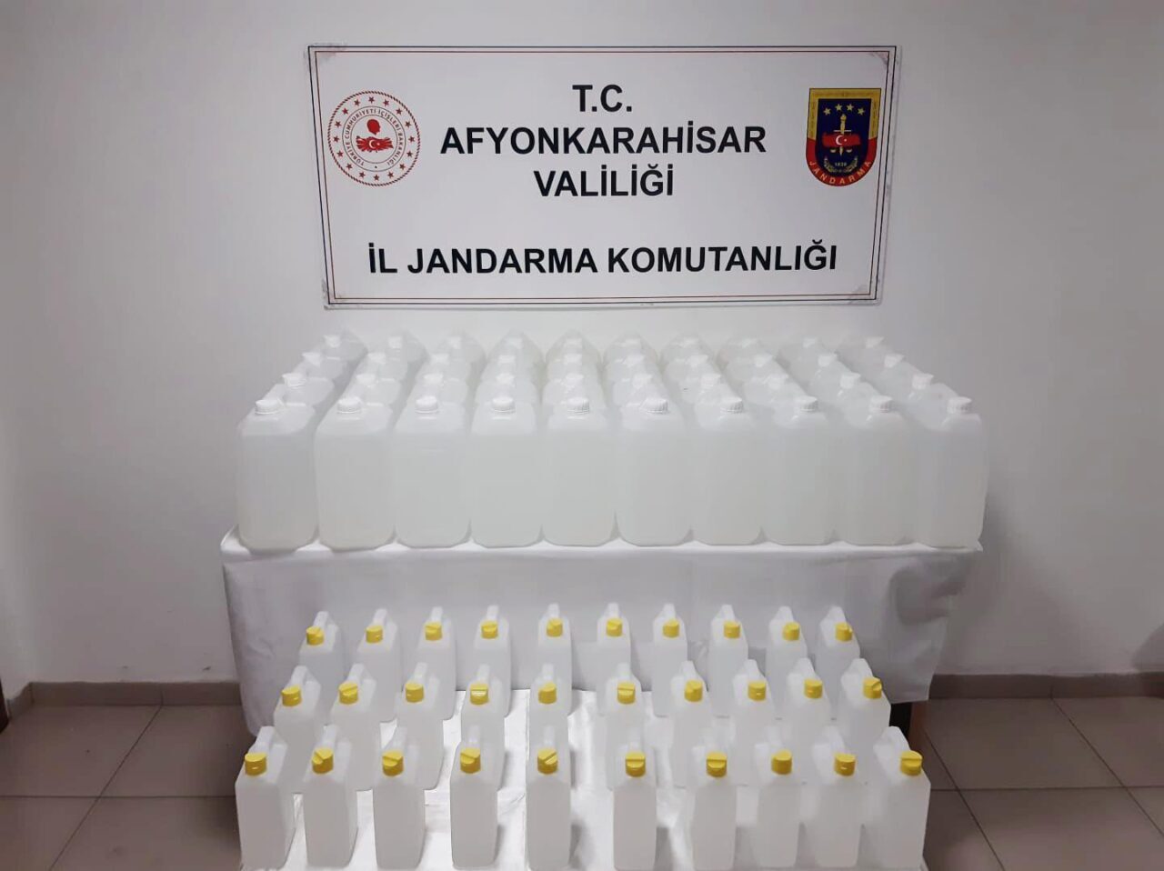 Afyonkarahisar’da 230 litre etil alkol ele geçirildi