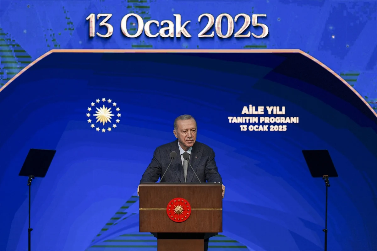 Erdoğan: “Aileyi Korumak Hepimizin Görevi”