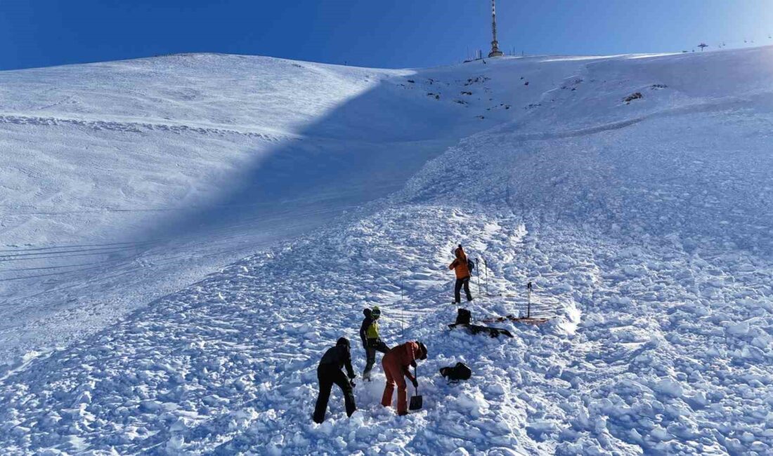 Palandöken Kayak Merkezi’nde çığ