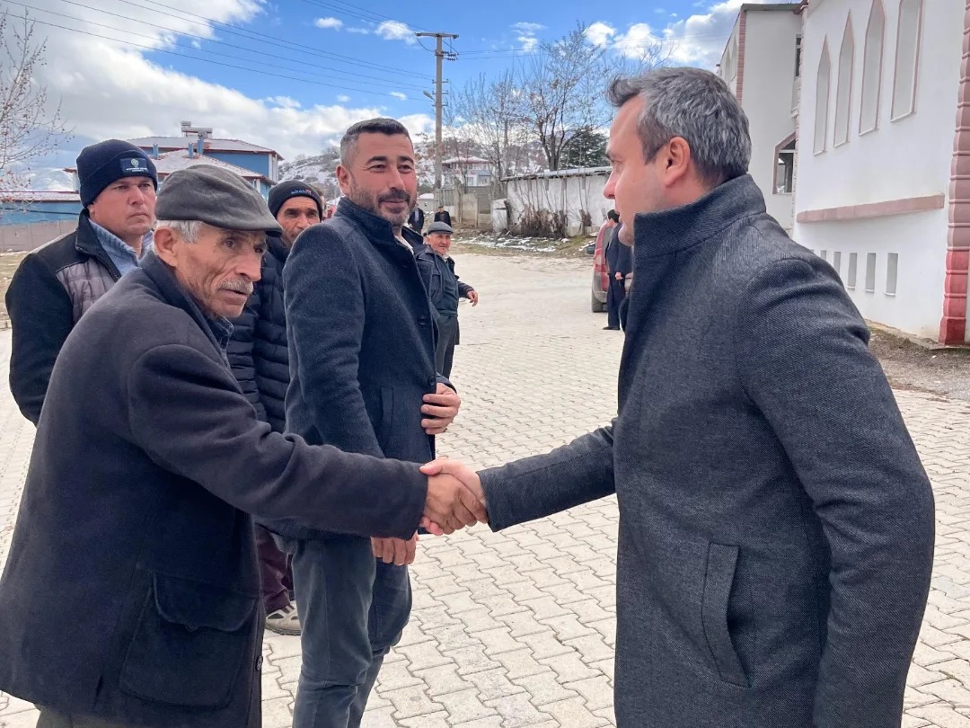 CHP’den su sorunu olan köye ziyaret 