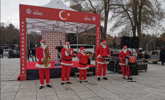 AK Partili H. İbrahim Sevim’den, Afyonkarahisar Belediyesi’ne Noel Baba tepkisi