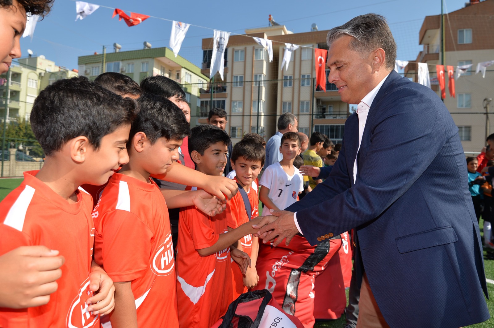 Muratpaşa’dan amatör spora destek