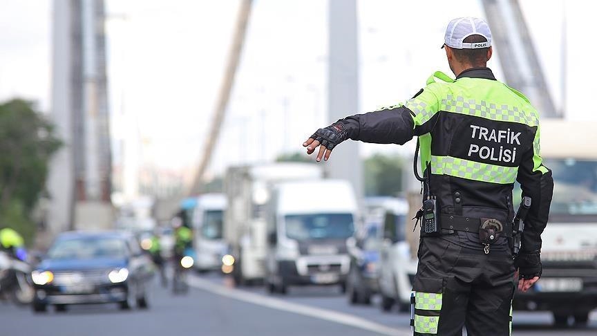 Afyonkarahisar’da 121 km hızla giden alkollü sürücüye emsal karar!