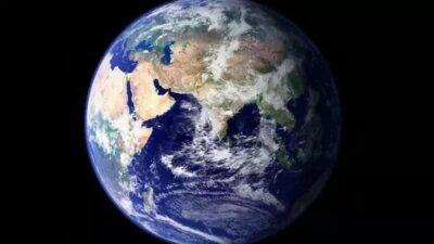 NASA ve NOAA’nın 24 yıllık verileri, Dünya’nın yansıttığı ışığın giderek