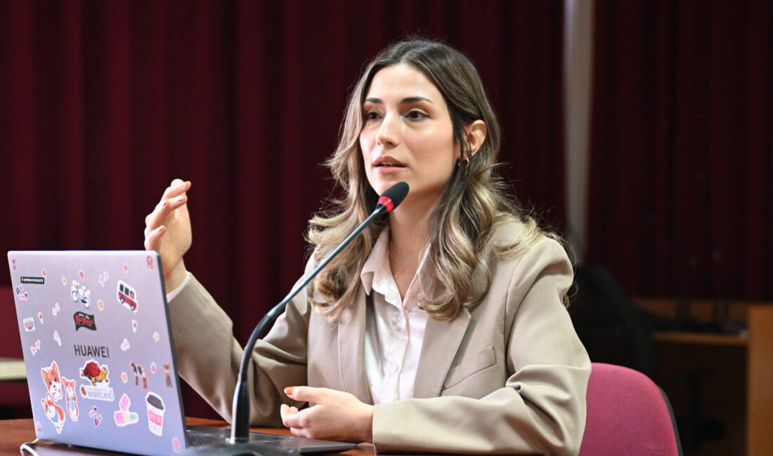 Ana Sayfa › Gündem › AKÜ öğrencilerine “Süpervizyon ve Profesyonel