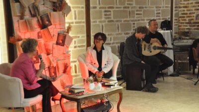 Ahde Vefa Kültür Sanat Derneği Başkanı Şair Yazar Azime Çavdar