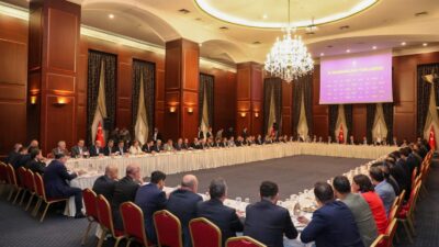 Daraltılmış İl Başkanları Toplantısı’na katıldı Giriş: 02-10-2025 18:08 Kaynak: Berna