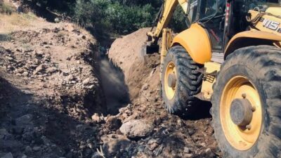Afyonkarahisar’ın Şuhut ilçesine bağlı Karlık köyü sakinleri imece usulü yeniledikleri