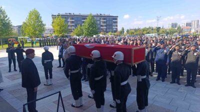 Ana Sayfa › Afyon › Afyonkarahisar’lı Teğmen son yolculuğuna uğurlandı!