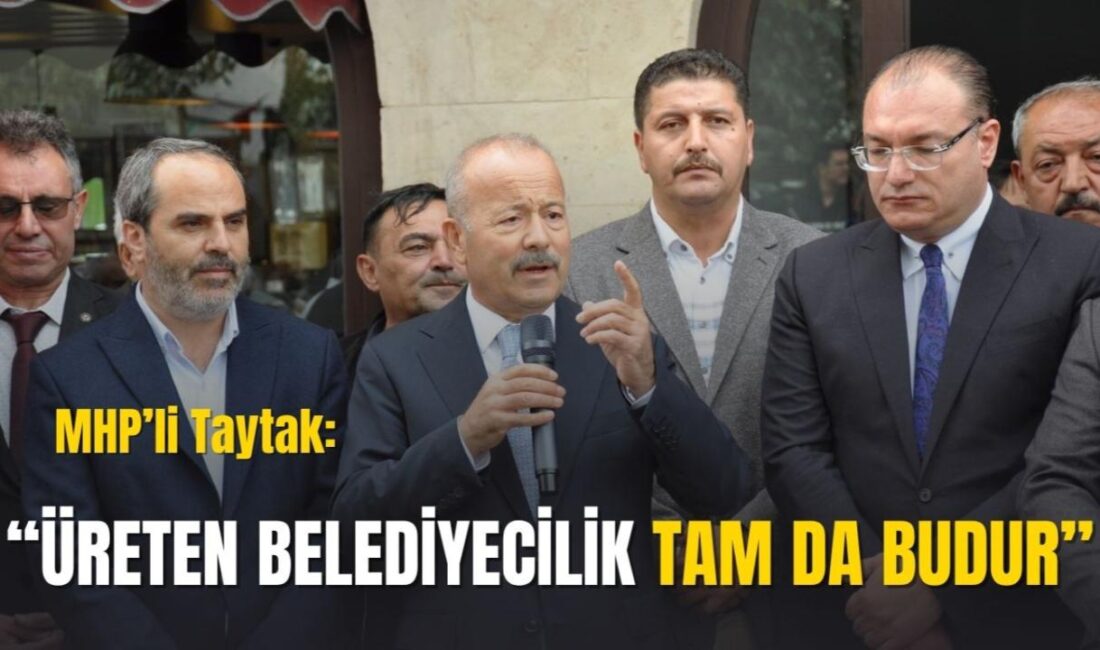 Milliyetçi Hareket Partisi (MHP) Afyonkarahisar Milletvekili Mehmet Taytak, Bolvadin ilçesinde