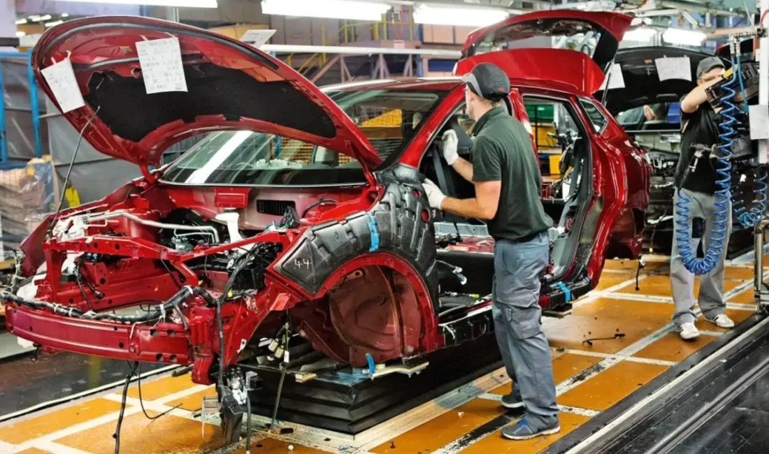 Japon otomotiv devi üretim stratejisinde radikal değişikliklere gidiyor. Fabrika kapatmaları