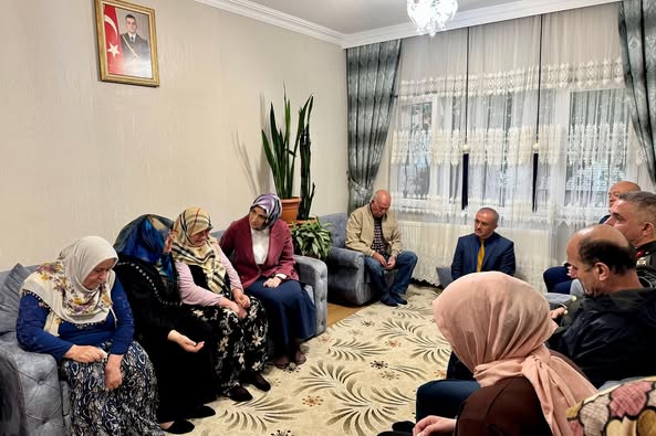 Afyonkarahisar Valisi Doç. Dr. Kübra Güran Yiğitbaşı, 28’inci Mekanize Piyade