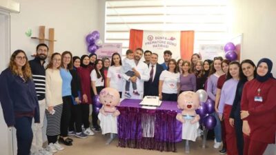 Etkinlikte konuşan Prof. Dr. Ahmet Afşin Kundak, prematüre bebeklerin doğumdan