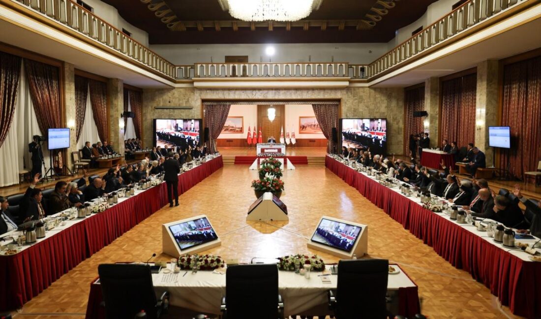 CHP Grup Başkanvekili Murat Emir, “AK Parti başta olmak üzere