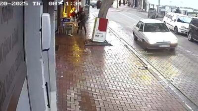 Balıkesir Edremit’te Soğanyemez Mahallesi Zübeyde Hanım Caddesi’nde sabah saatlerinde meydana gelen