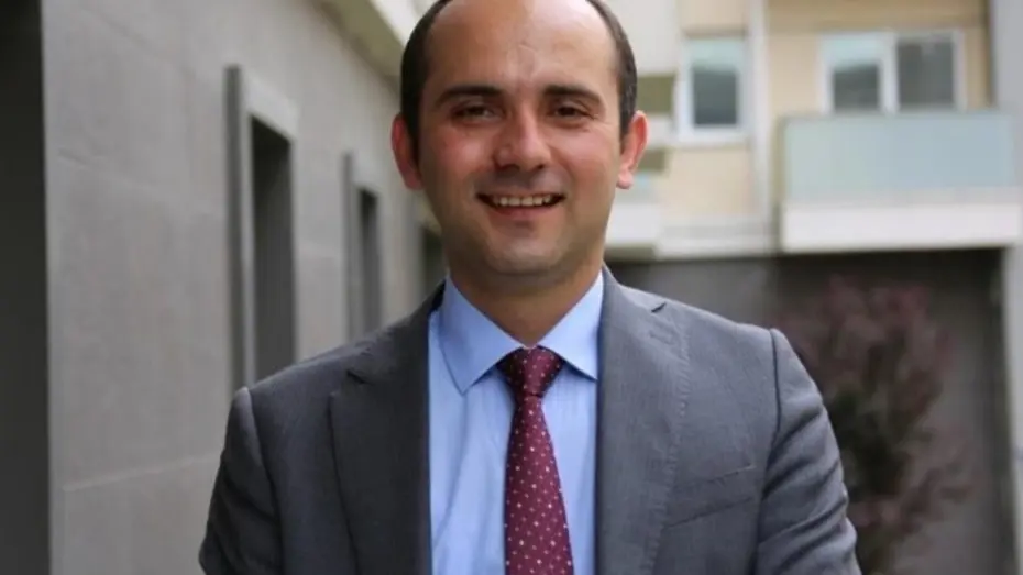 Anayasa Mahkemesi, daha önce Tayfun Kahraman’ın başvurusunu incelemiş ve adil