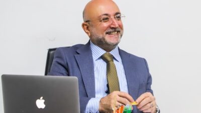 Çocukların mutluluğuna ortak olan, vatandaşlarla samimi sohbetler gerçekleştiren Başkan Şahin,