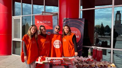 Yoğun sınav temposu arasında küçük bir mola vermek isteyen öğrenciler,