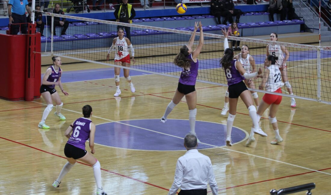 Afyon Belediye Yüntaş, son haftalarda ortaya koyduğu mücadeleci oyunuyla dikkat