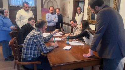 Saygı duruşu ve İstiklal Marşı’nın okunmasının ardından genel kurul divanı,