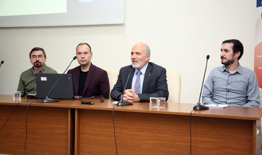 Rıza Çerçel Kültür ve Sanat Merkezi Konferans Salonunda gerçekleştirilen söyleşiye;