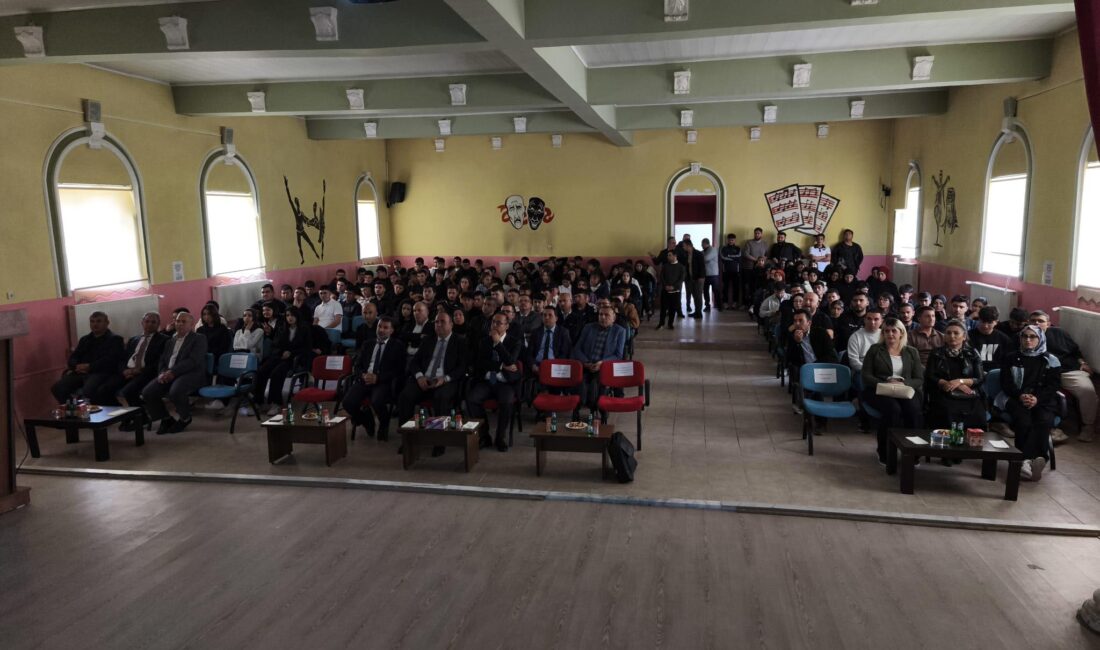 Dazkırı Alkim Konferans Salonunda AKÜ İnşaat Mühendisliği Bölümü Hidrolik Anabilim