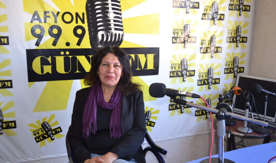 “Nefesinle Yenilen” diyen Dönmez, “Bir kere olsun nefes terapisi seansına