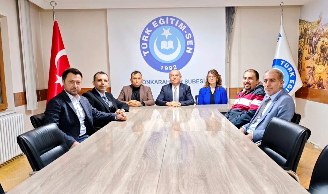 Genel kurul sonrası ilk toplantısını yapan şube yönetimi, alınan karar