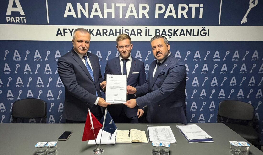 Toplantı kapsamında; Sinanpaşa İlçe Başkanlığına Alaattin Angaz, İscehisar İlçe Başkanlığına