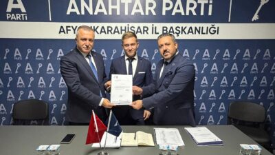 Toplantı kapsamında; Sinanpaşa İlçe Başkanlığına Alaattin Angaz, İscehisar İlçe Başkanlığına