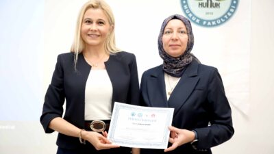 İlahiyat Fakültesi Konferans Salonunda Hukuk Fakültesi Dr. Öğretim Üyesi Mürşide