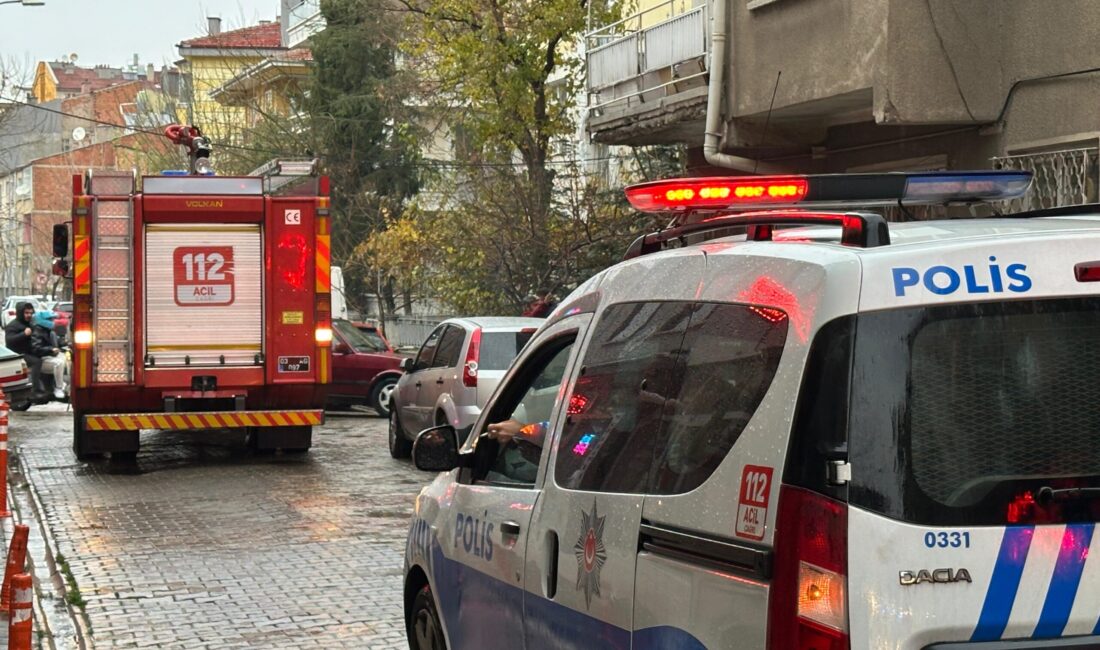İhbar üzerine olay yerine çok sayıda itfaiye, polis ve sağlık