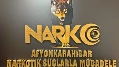 Operasyonda: 37 adet uyuşturucu madde emdirilmiş peçete, 1 gram uyuşturucu