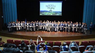 Tören, saygı duruşu ve İstiklal Marşı’nın okunmasının ardından Rektör Prof.