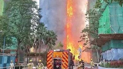 Tai Po’daki 31 katlı Wang Fuk Court sitesinde dış cephe