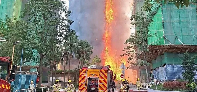 Tai Po’daki 31 katlı Wang Fuk Court sitesinde dış cephe