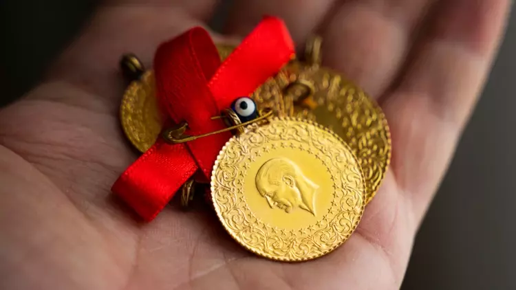 Altın fiyatları, yatırımcıların bu hafta açıklanması beklenen gecikmeli ABD ekonomik