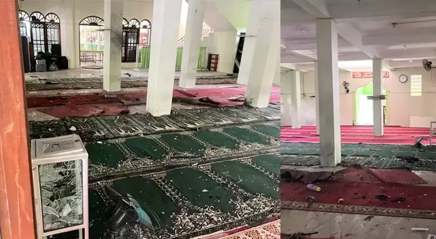 Olay, Endonezya Jakarta’daki bir okul kompleksinin içinde bulunan camide, cuma