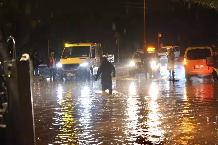 İzmir genelinde etkili olması beklenen sağanak yağış, Meteoroloji 2’nci Bölge