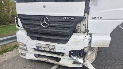 Kaza, Uşak-Afyonkarahisar karayolu Büyükoturak Kavşağı’nda meydana geldi. Edinilen bilgilere göre,